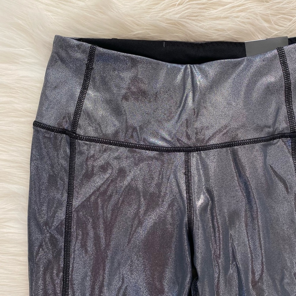 Victoria’s Secret Silver Metallic Cutout Crop Leggings - Picture 4 of 8